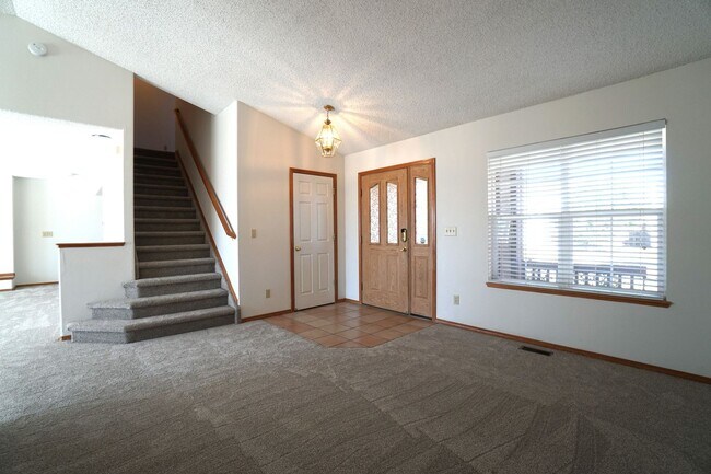 Building Photo - 7145 Grand Prairie Dr