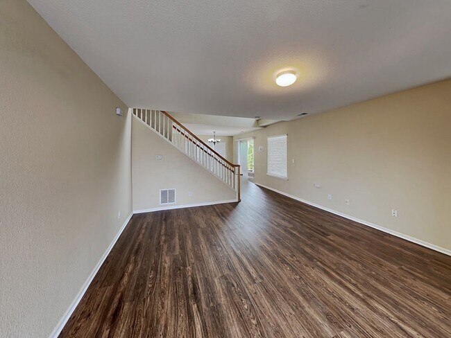 Foto del edificio - 5545 Cathay Ct