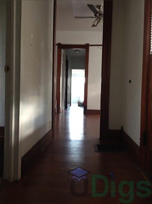 Building Photo - 4Bed/2Bath Home with Basement, Garage, Was...