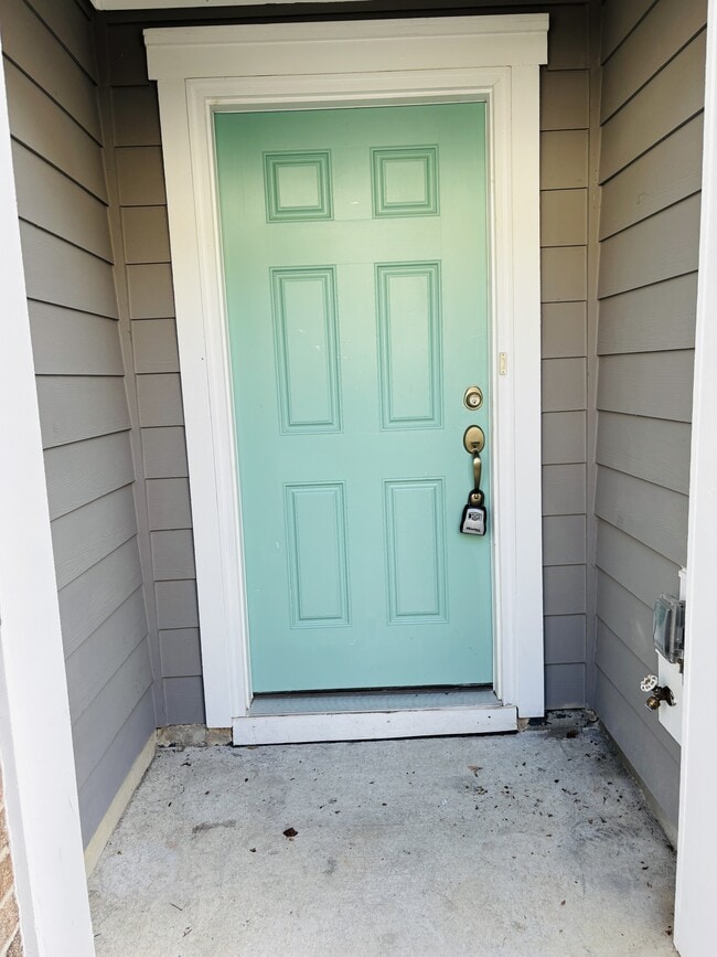 Photo - 1437 Salem Creek Dr Townhome