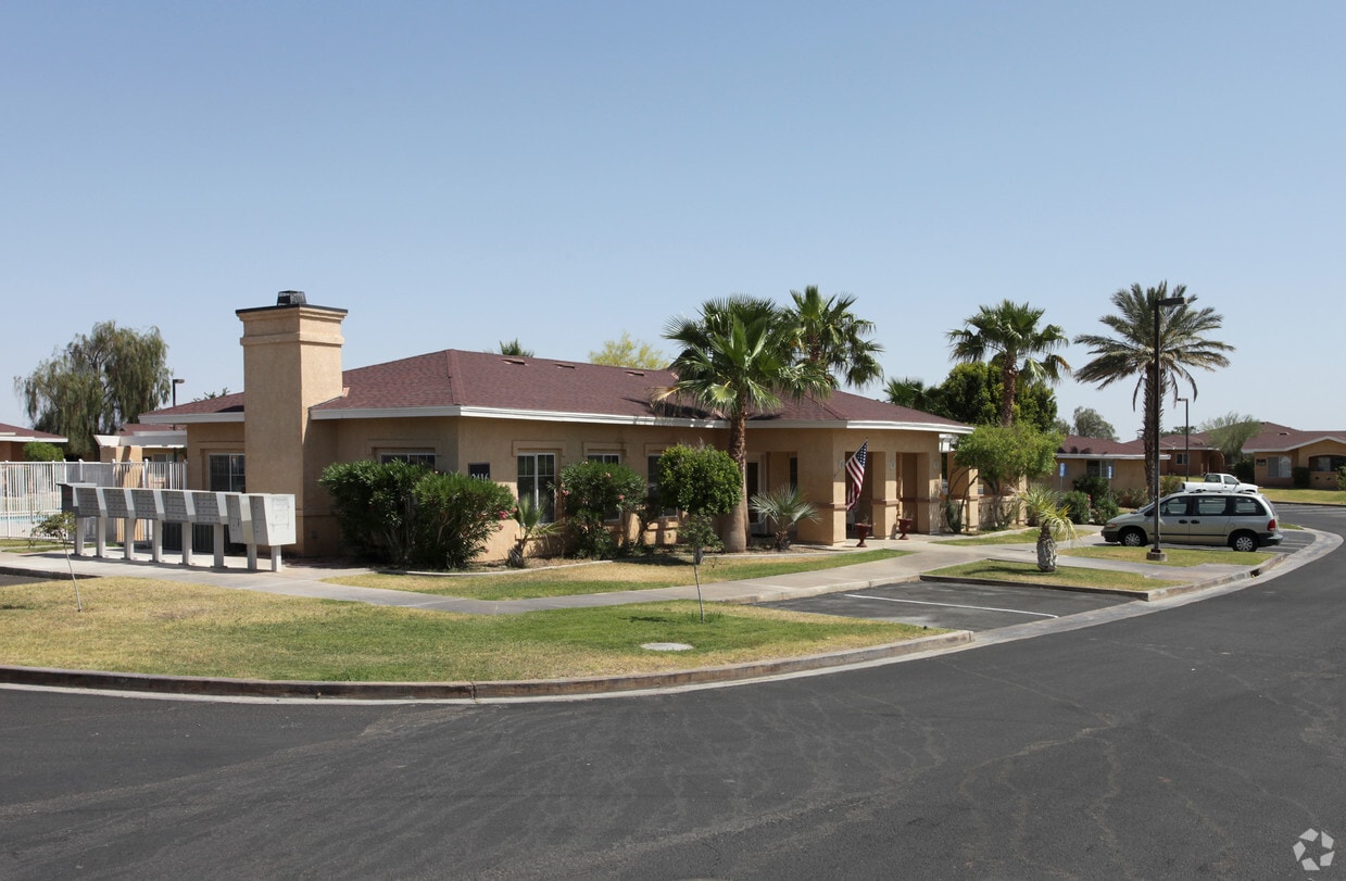 Casa Encinas at River Heights Apartments in Blythe, CA