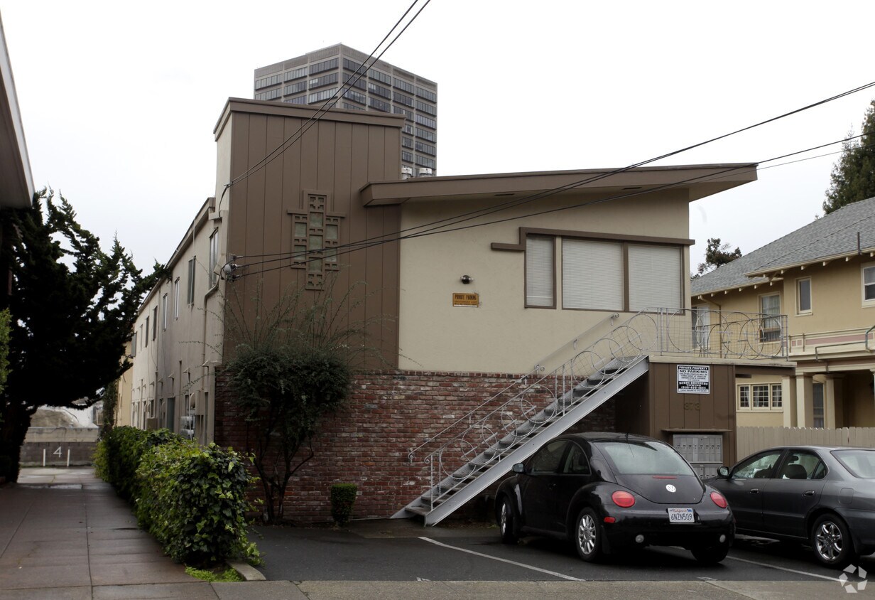 Foto del edificio - 373 Belmont St