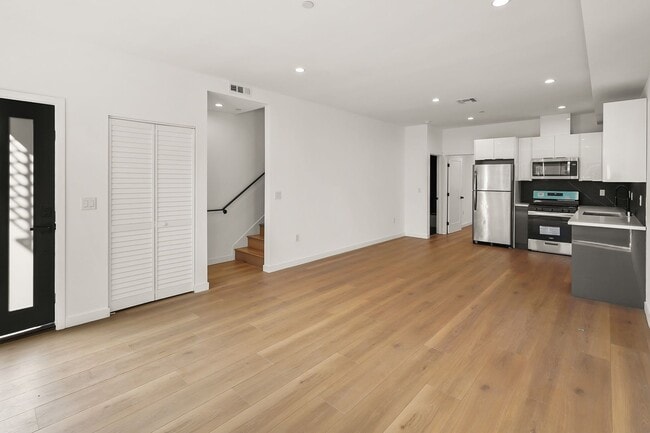 Foto del edificio - 1731 S New Hampshire Ave