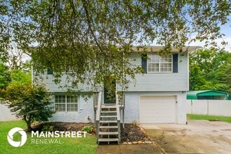 Building Photo - 5821 Whisper Wood Rd