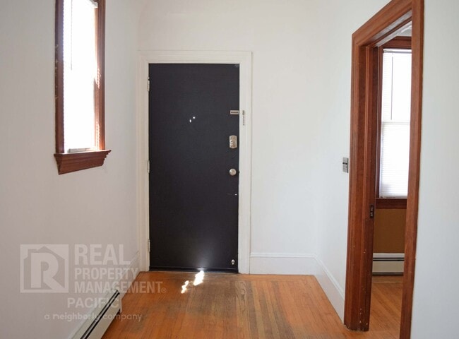 Photo - Spacious 3 Bedroom in Prime Location House