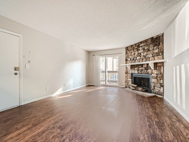 Photo - 2 Bed, 2 Bath Condo in Aurora!
