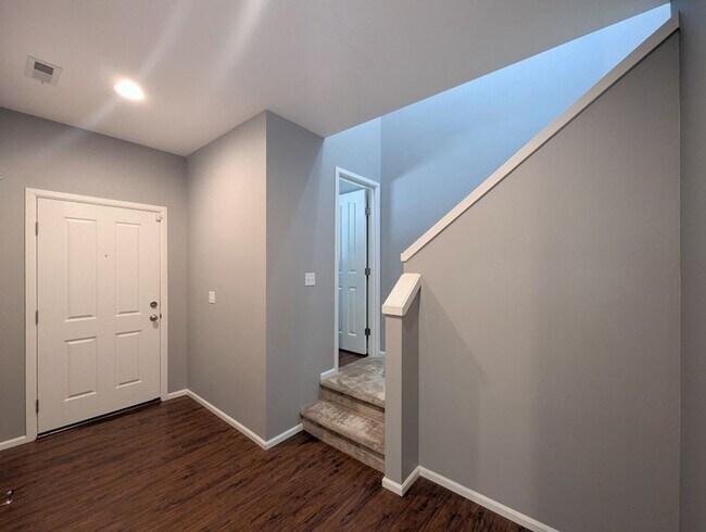 Building Photo - 4Bd/2.5Ba Lake Stevens House