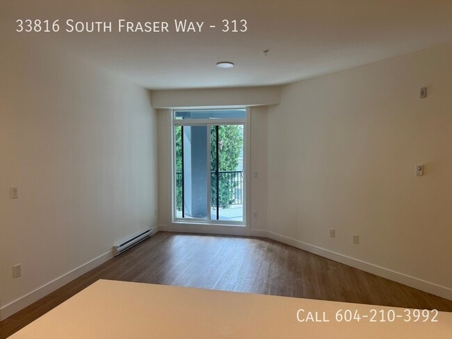 Building Photo - Brand New 2 Bed + Den Condo with Large Patio