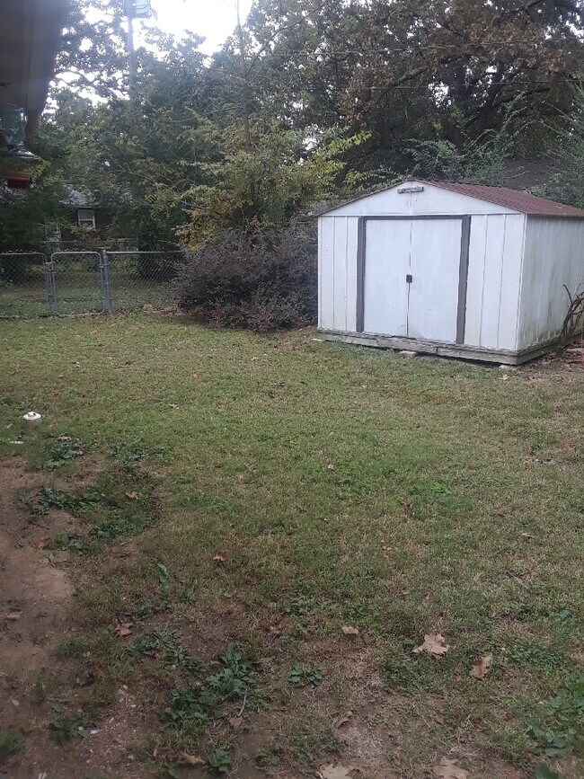 Building Photo - 3 Bedroom /2 bath in Mountain Home