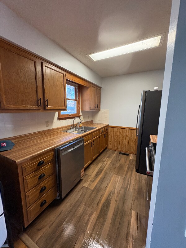 Foto del edificio - 1035 McClure Ln