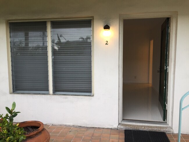 Entrada - Heidi Apts