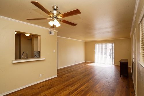 Foto del edificio - 820 Gentleman Rd