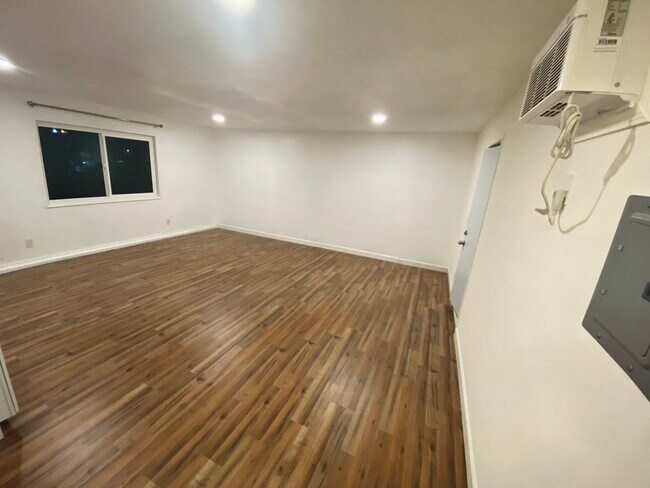 Building Photo - 8824 Littlestone Dr