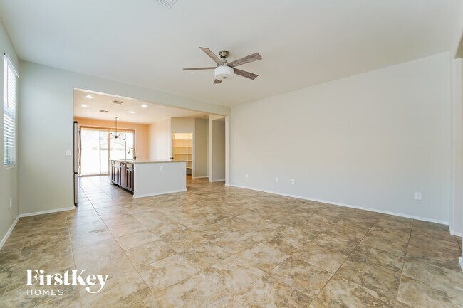 Foto del edificio - 6549 E Via Jardin Verde