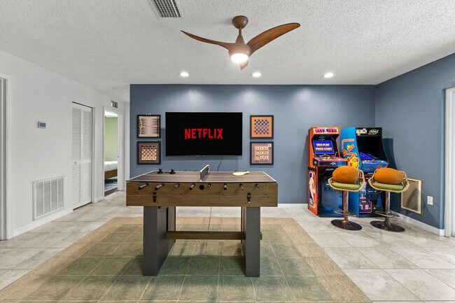 Foto del edificio - 11312 112th St N