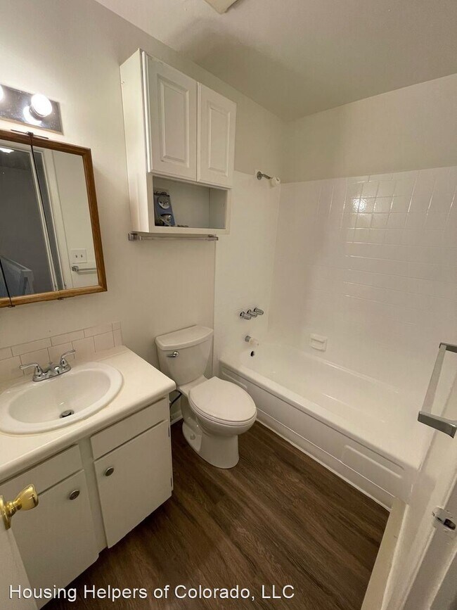 Building Photo - 2 br, 1 bath House - 702 Delaware Ave #C