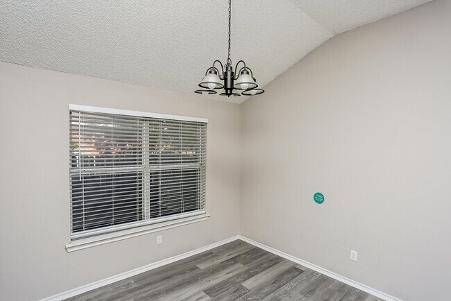 Building Photo - 6841 Prairie Hill Rd N