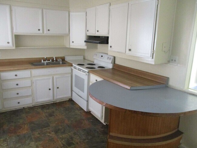 Foto del edificio - 2306 Jewel St