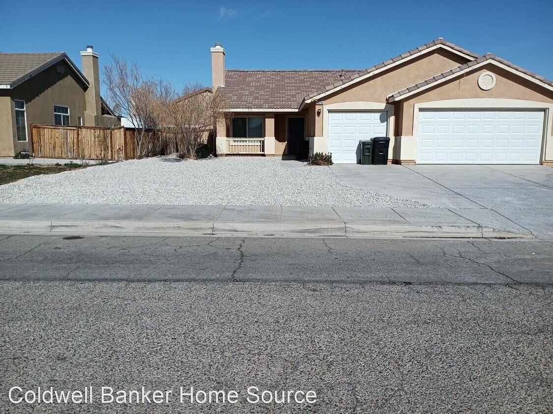 Primary Photo - 4 br, 2 bath House - 10296 Lawson Ave