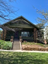 Building Photo - 877 Lincoln Pl