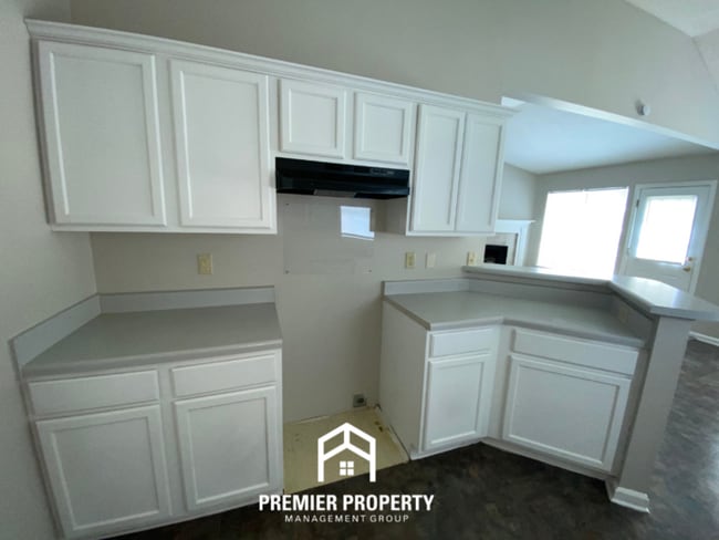 Building Photo - 4539 Cedar Leaf Cove