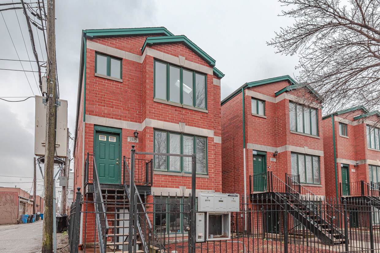 Primary Photo - 2413 W Taylor St