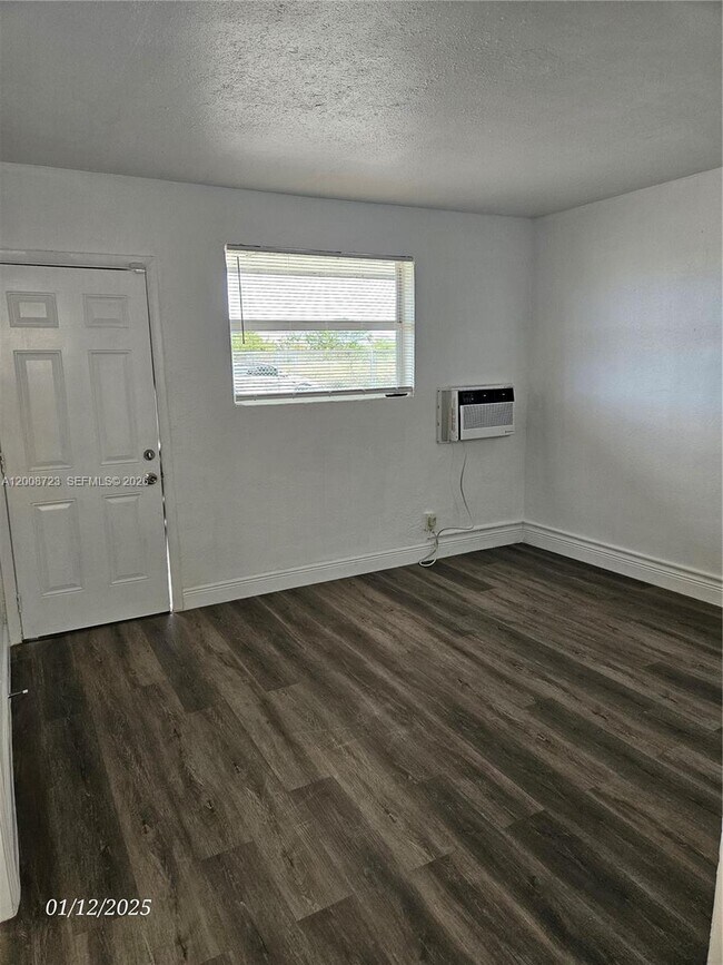 Foto del edificio - 11752 SW 212th St
