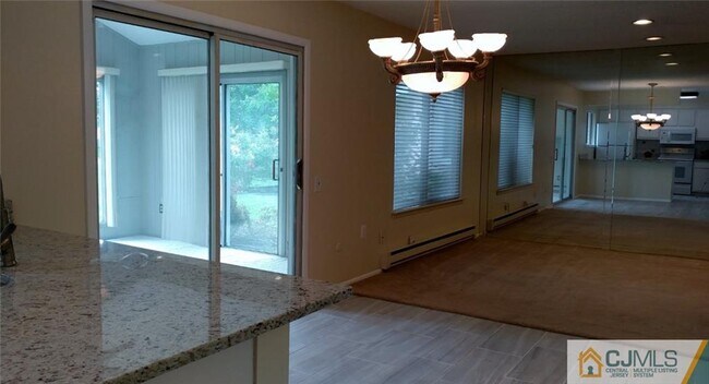 Foto del edificio - 433B Andover Dr