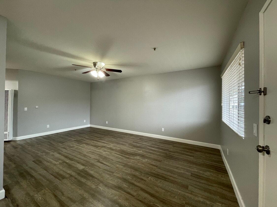 Primary Photo - 4311 Toland Way