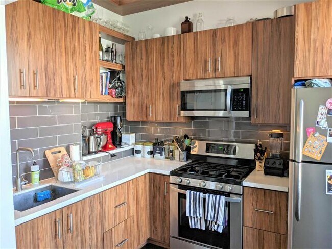 Building Photo - 1 bedroom in San Francisco CA 94115