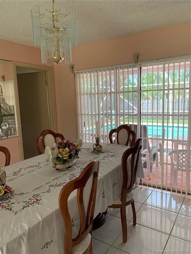 Foto del edificio - 2555 NW 105th Ln