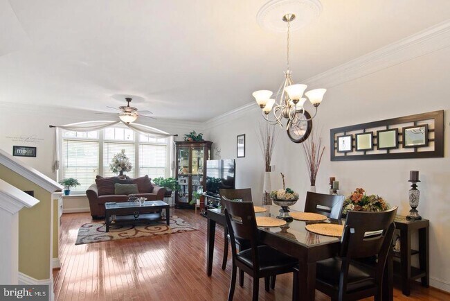 Foto del edificio - 2613 Glenriver Way