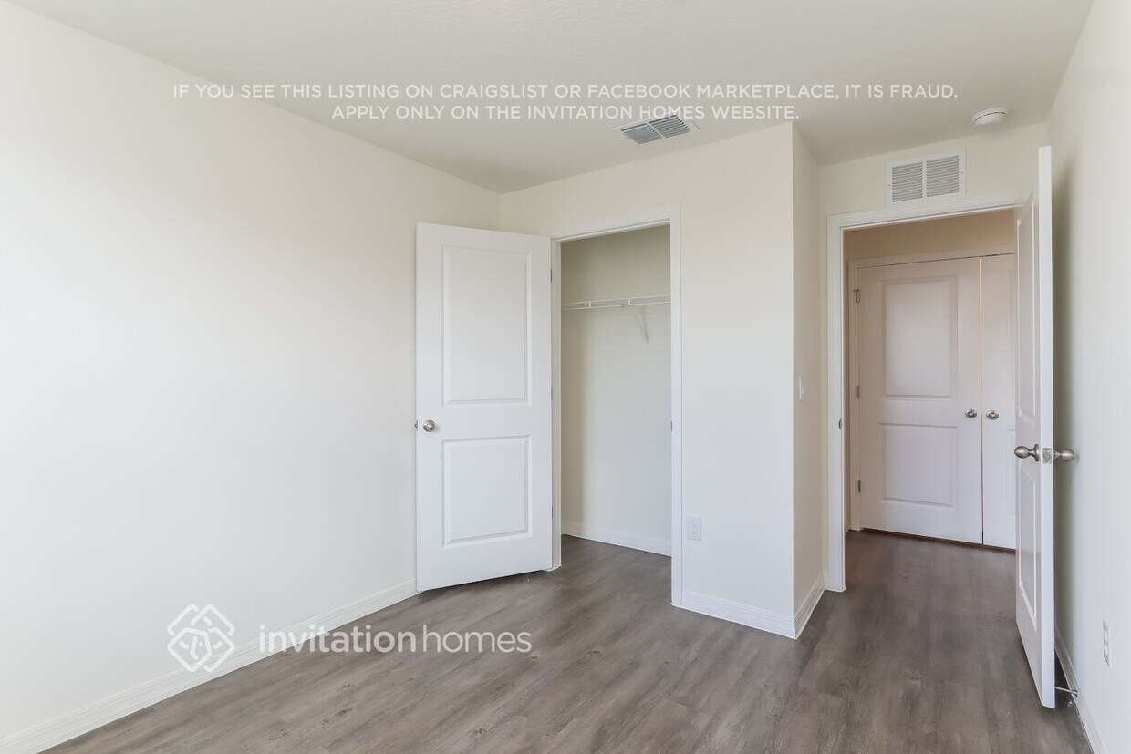 Building Photo - 3683 Fulton Ferry Ln