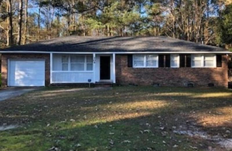 Primary Photo - 304 Hickory Ridge Dr
