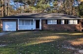 Building Photo - 304 Hickory Ridge Dr