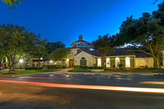 Indian Hollow Apartment Homes - Indian Hollow