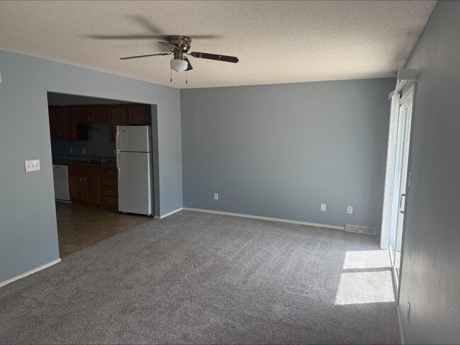 Building Photo - 2509 Southridge Dr