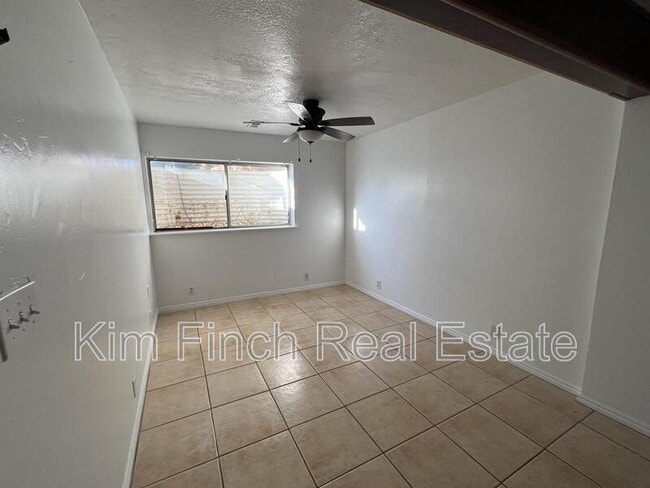 Foto del edificio - 4577 Twilight Dr