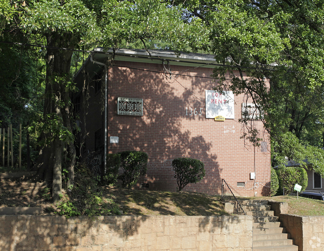 Building Photo - 1365 Sylvan Rd SW