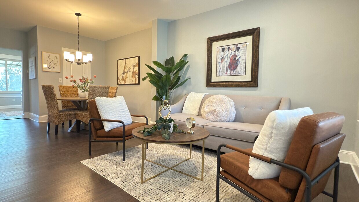 Foto principal - 249 Hobart Ave