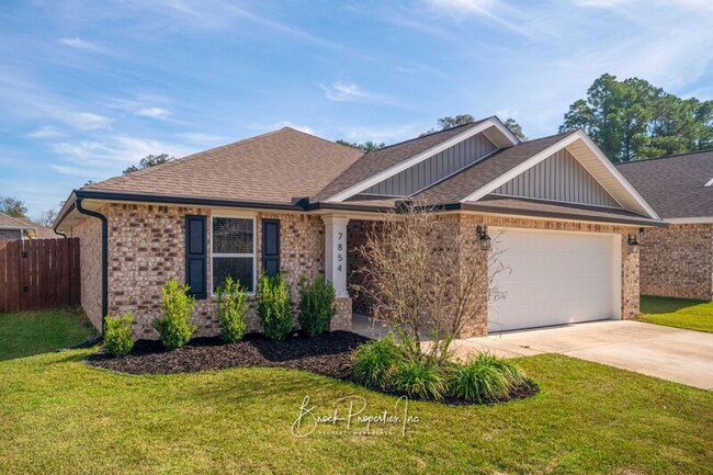 Building Photo - 7854 Lakeside Oaks Dr