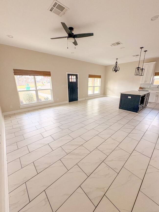 Foto del edificio - 207 N Tyler St