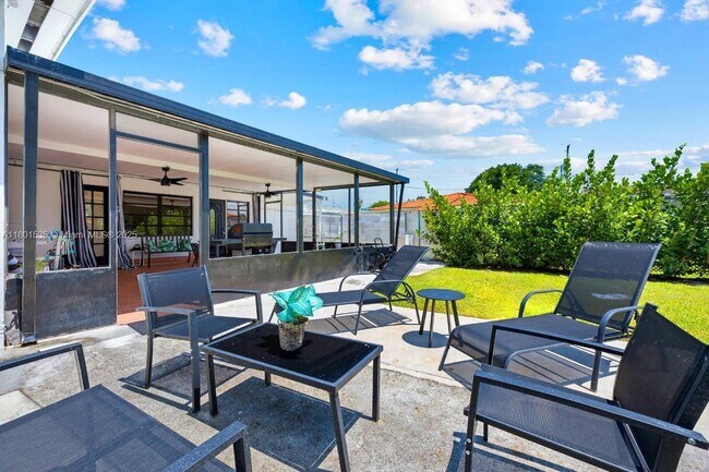 Foto del edificio - 2788 SW 33rd Ct