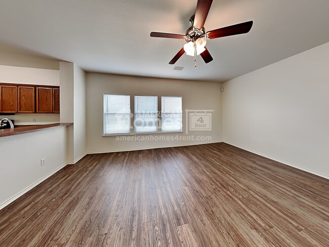 Building Photo - 2704 Albatross Lane