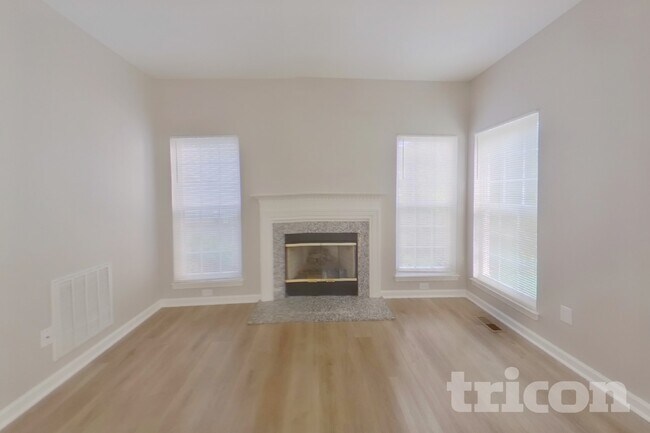 Foto del edificio - 6902 Fenwick Dr
