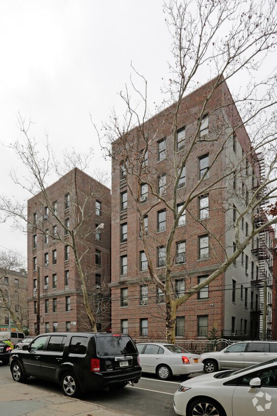 Building Photo - 2598 36th St