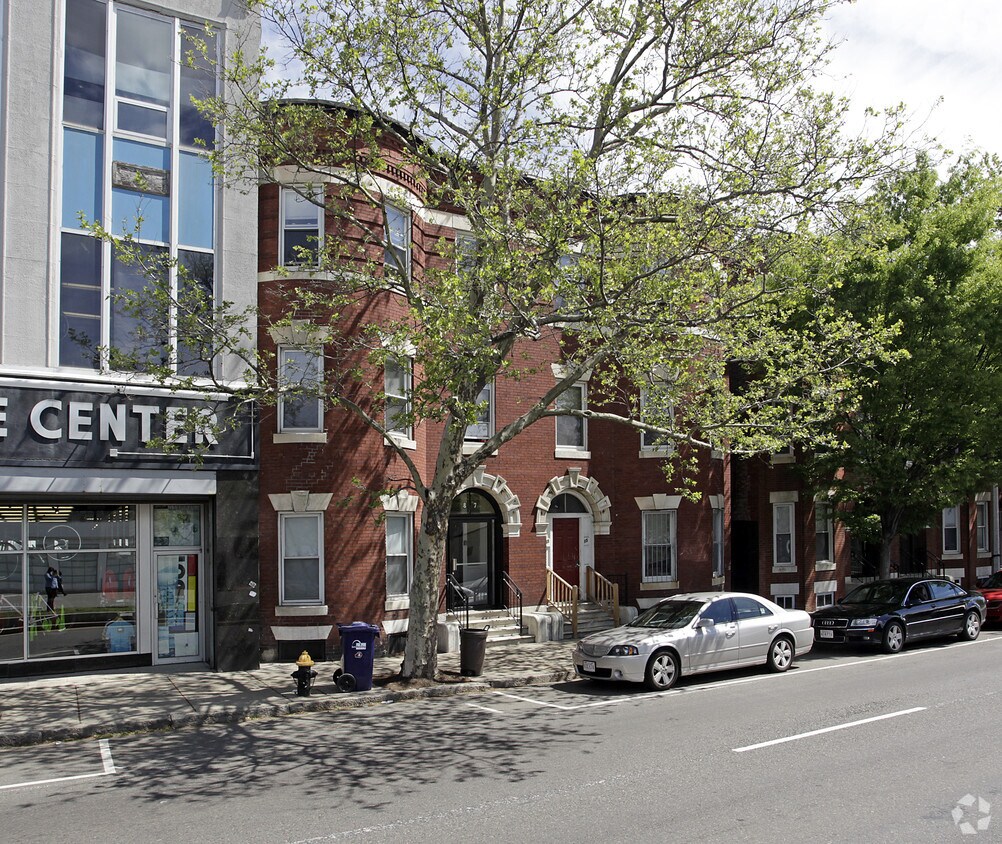 Building Photo - 85-87 Brighton Ave