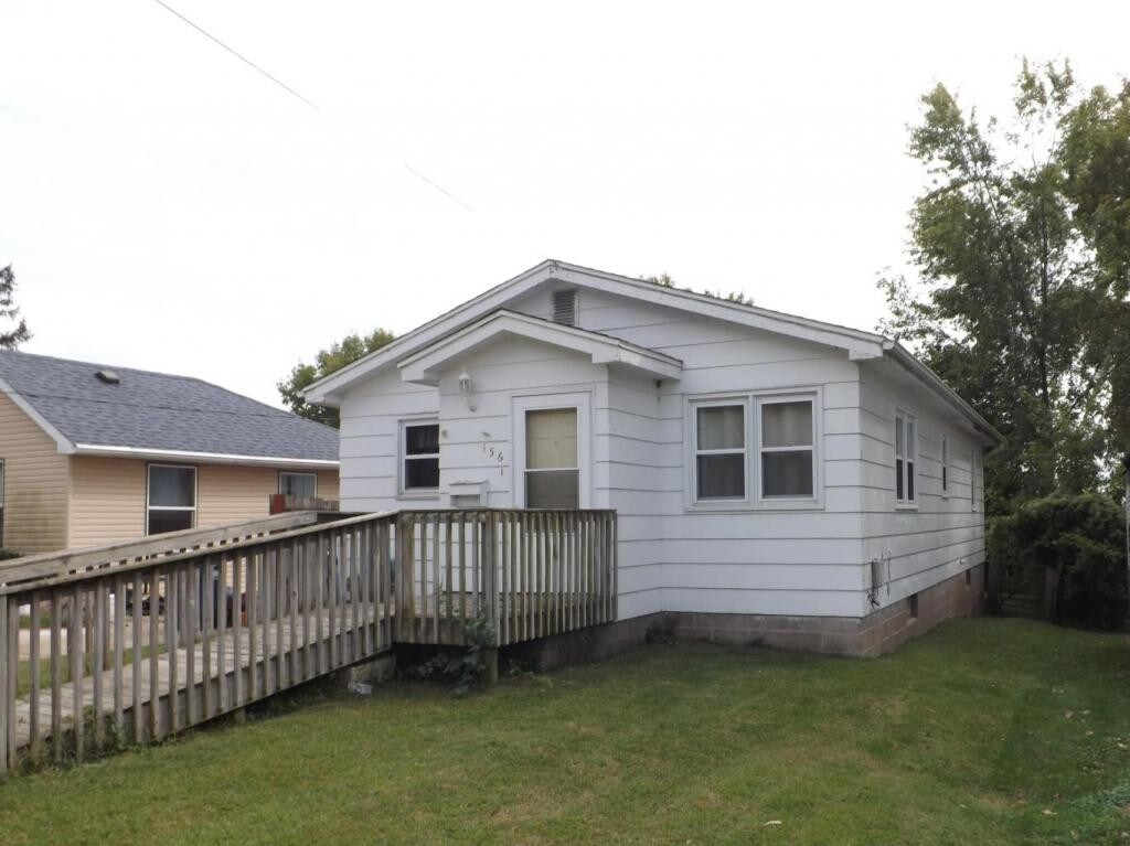 Primary Photo - 156 Sherman St