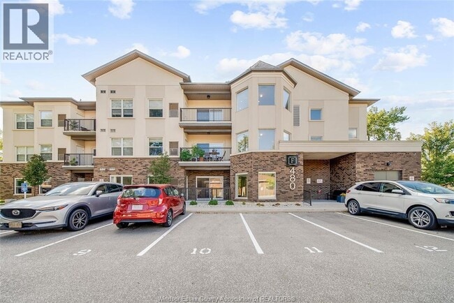 Building Photo - 480 Fairview Blvd