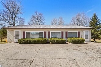 Building Photo - 5093 M-37